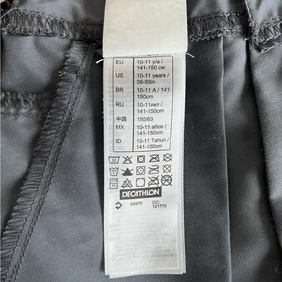 Decathlon Grey Outdoor Explorer Quick Dry Shorts Boys Age 10-11 Hiking - Picture 7 of 10
